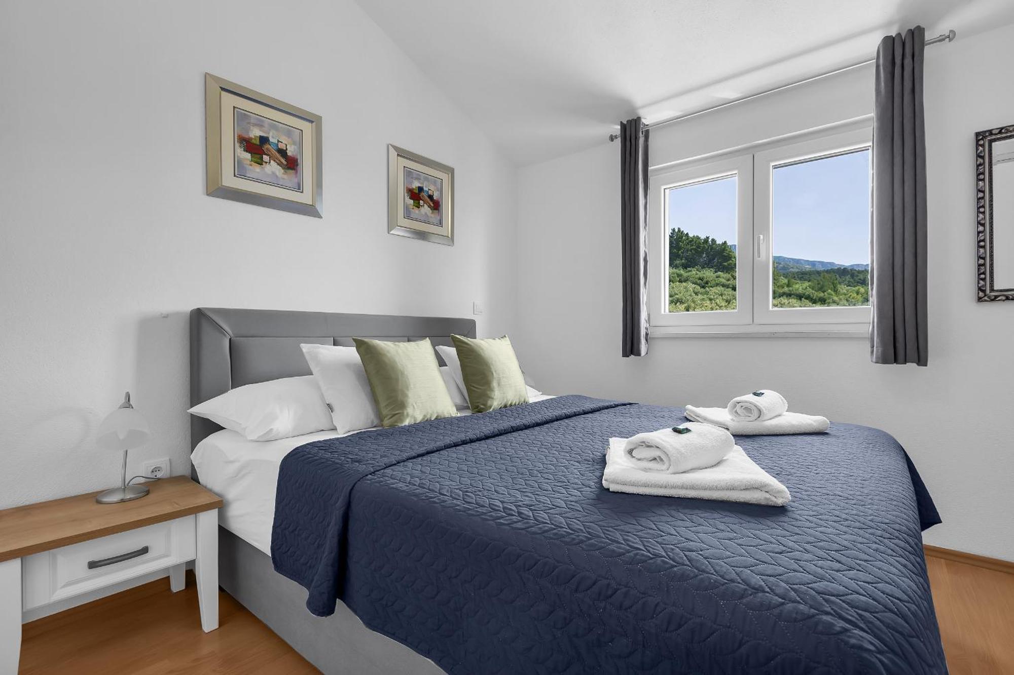 Apartments Villa Katarina Tucepi Bagian luar foto