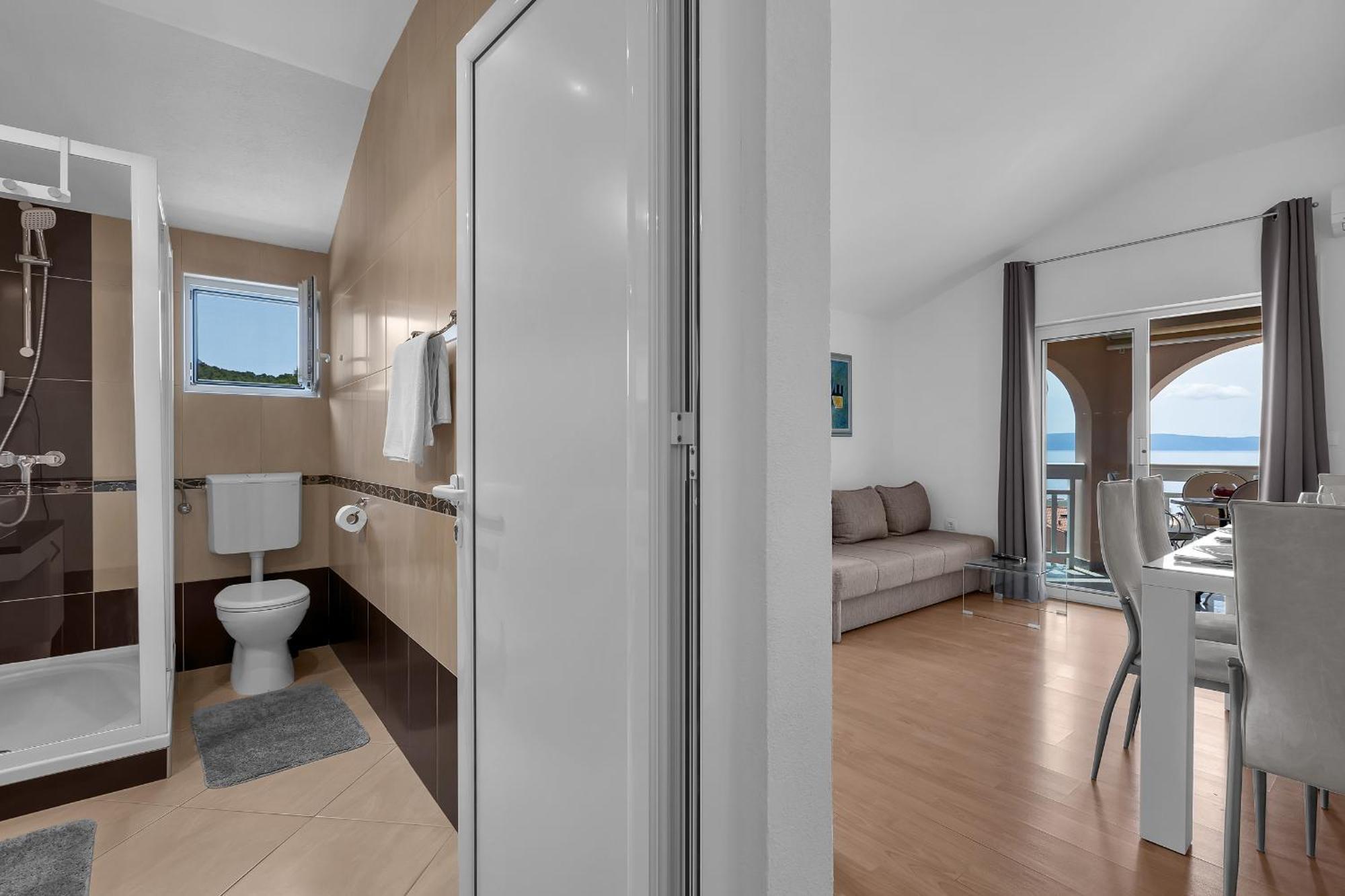 Apartments Villa Katarina Tucepi Bagian luar foto