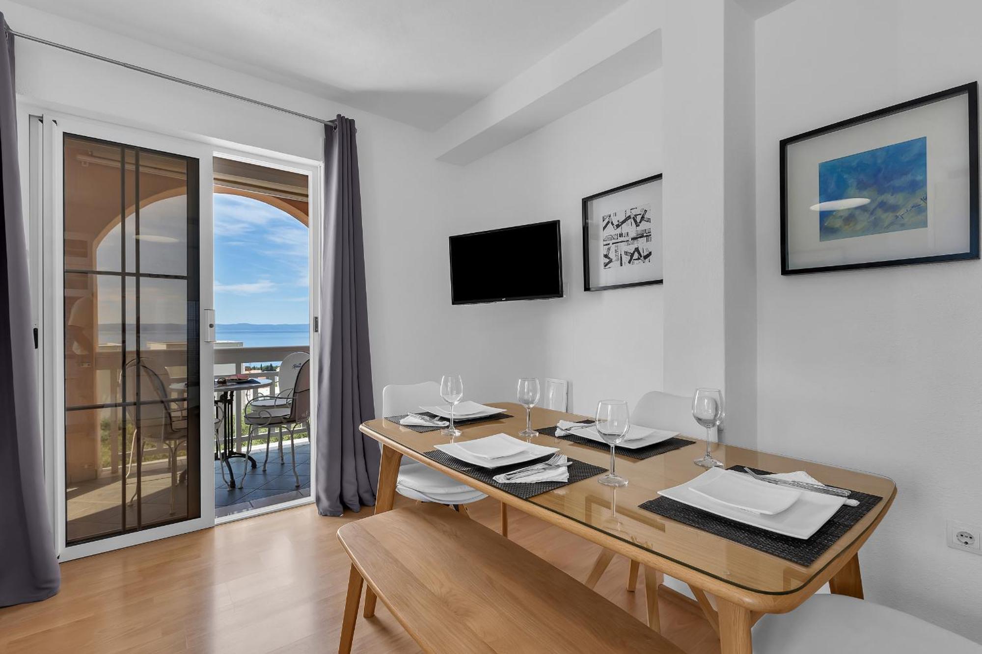Apartments Villa Katarina Tucepi Bagian luar foto