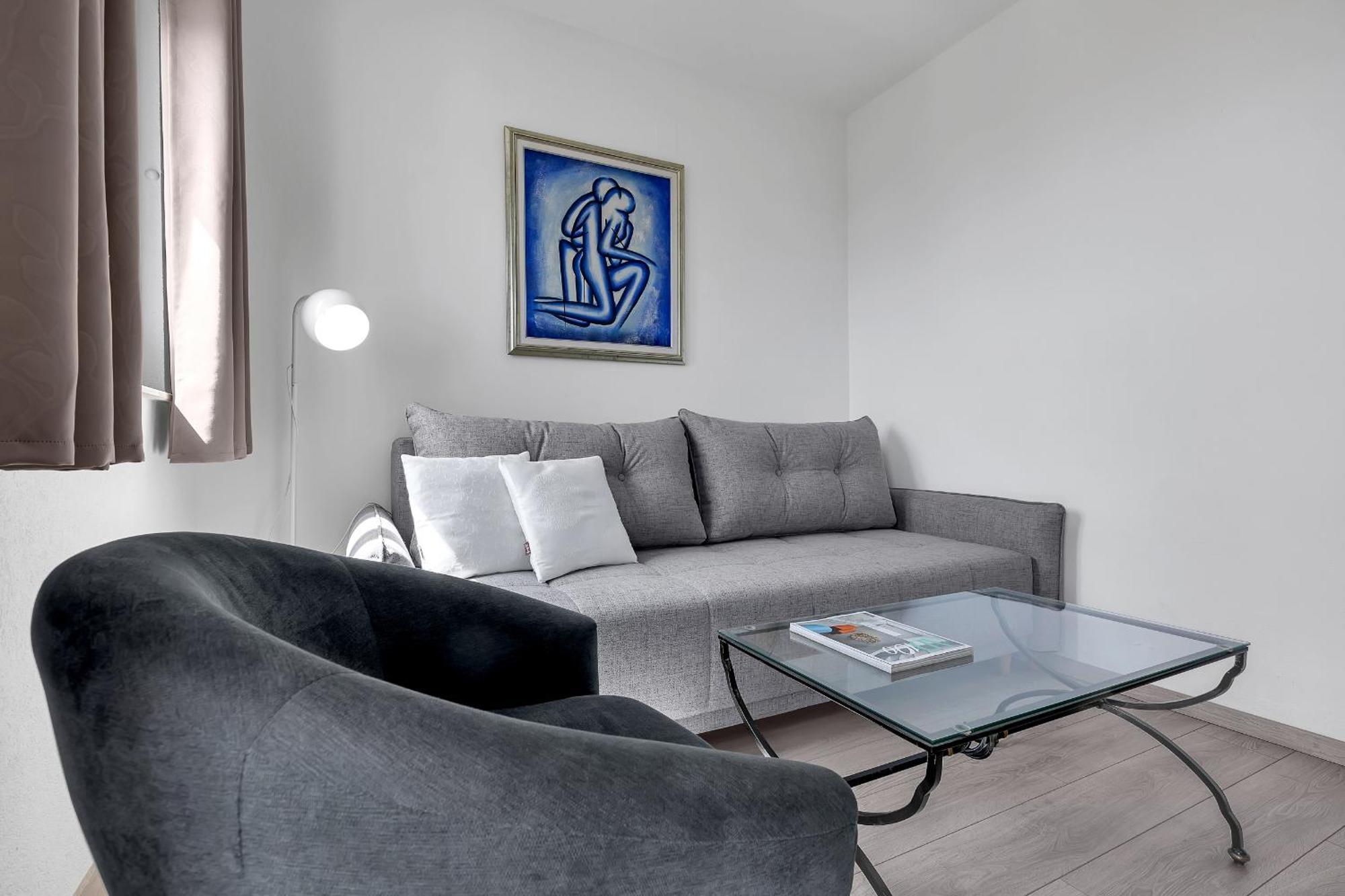 Apartments Villa Katarina Tucepi Ruang foto