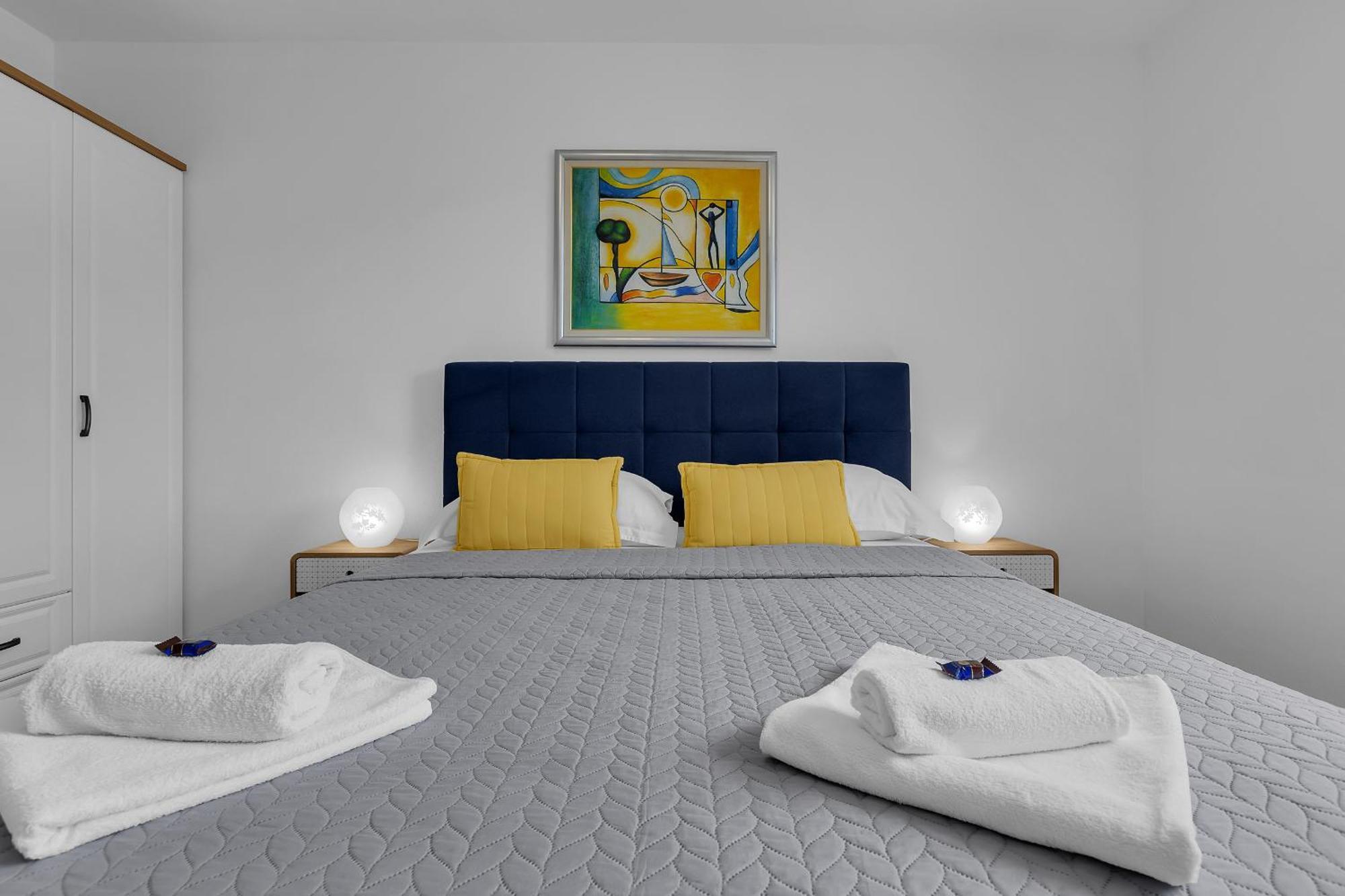 Apartments Villa Katarina Tucepi Ruang foto